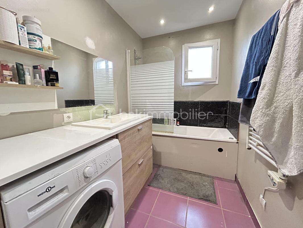 Maison à BOUVESSE-QUIRIEU