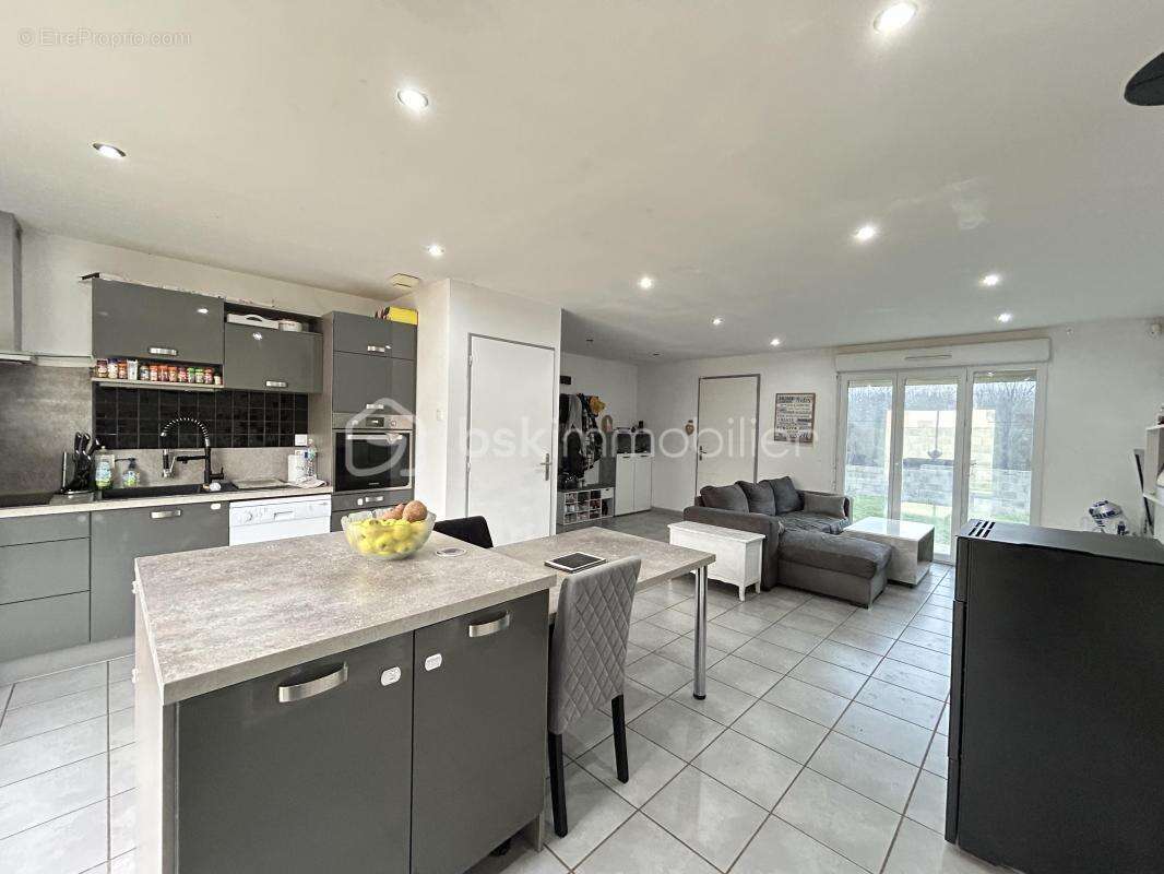 Maison à BOUVESSE-QUIRIEU