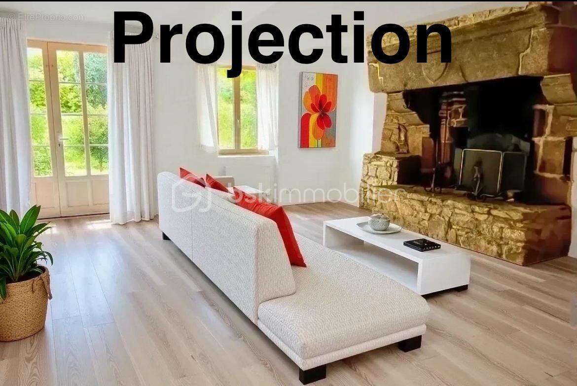 Maison à BAZOUGES-LA-PEROUSE