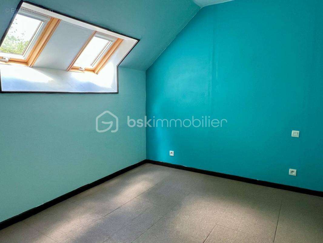 Maison à BAZOUGES-LA-PEROUSE