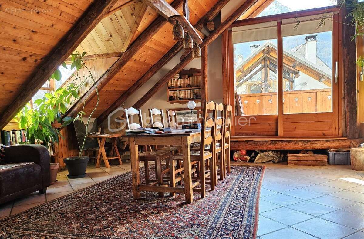 Maison à LE MONETIER-LES-BAINS