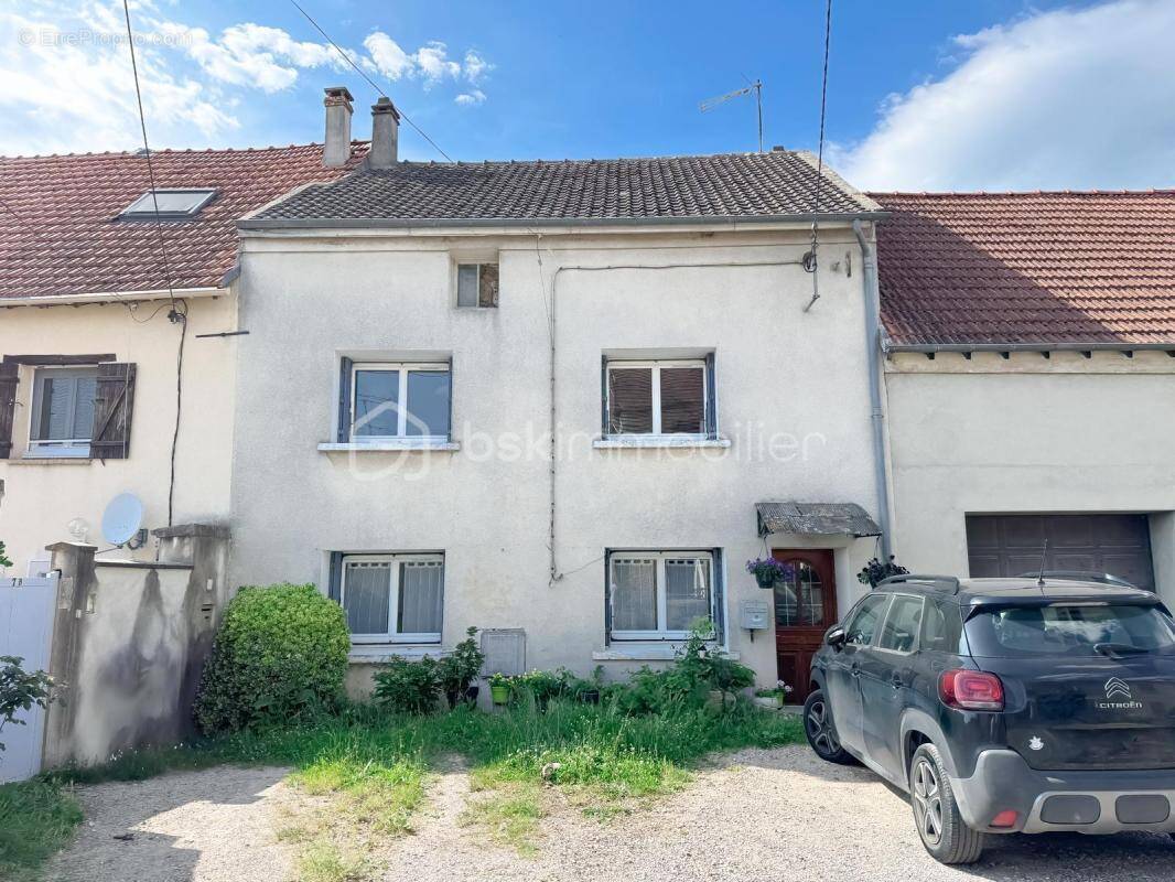 Maison à QUINCY-VOISINS