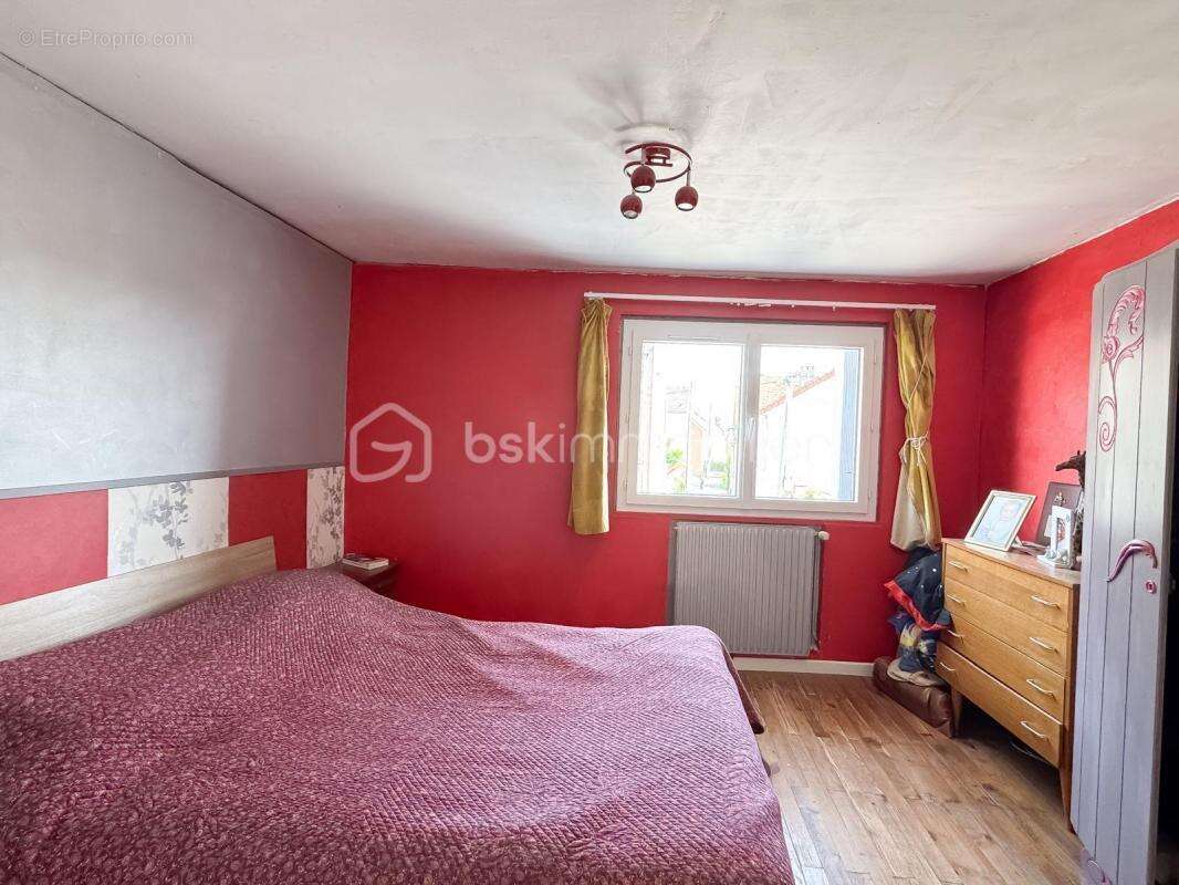 Maison à QUINCY-VOISINS