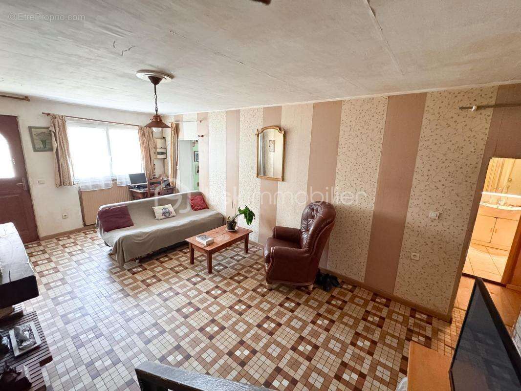 Maison à QUINCY-VOISINS