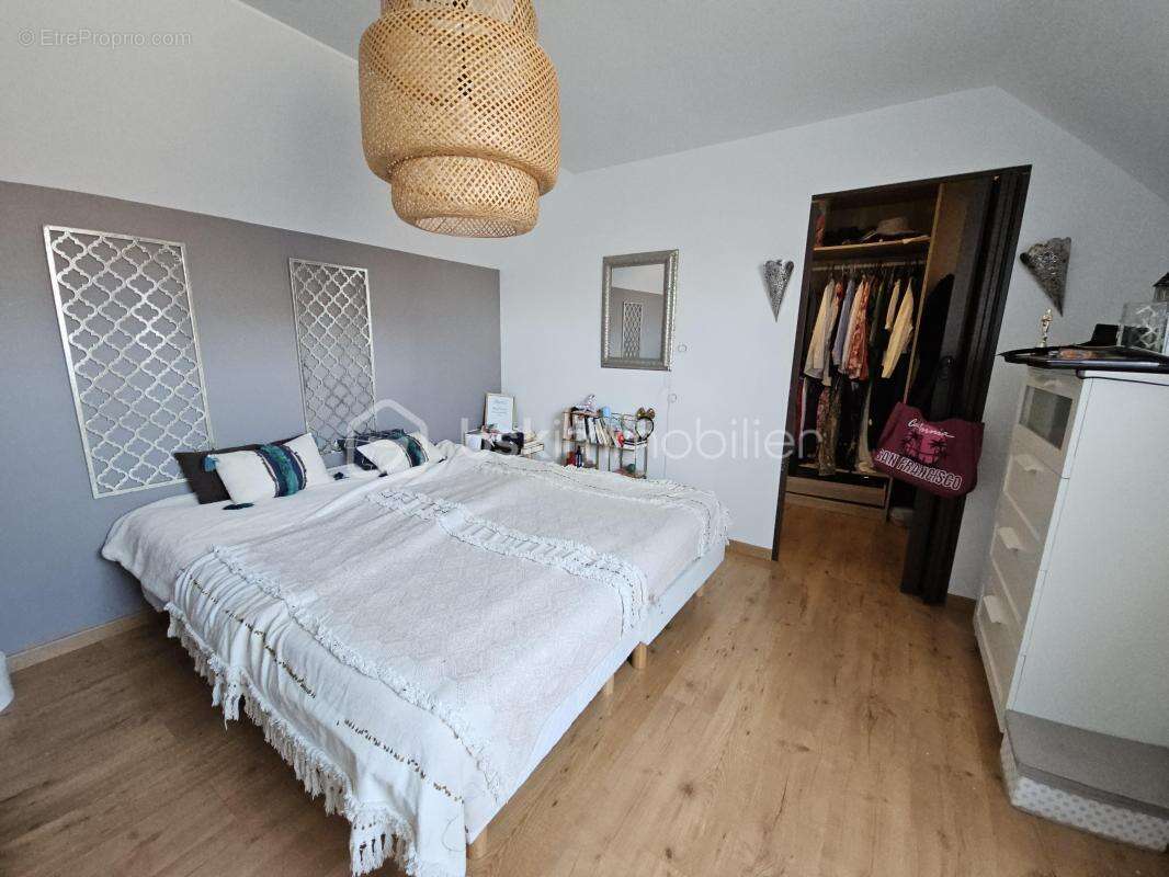 Maison à SIN-LE-NOBLE