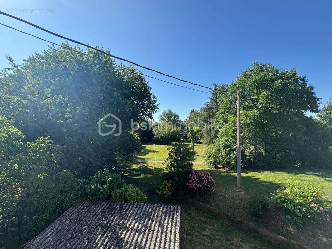 Maison à LE BOURGNEUF-LA-FORET