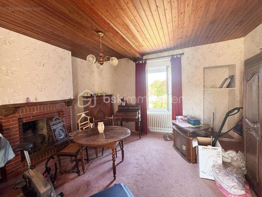 Maison à LE BOURGNEUF-LA-FORET