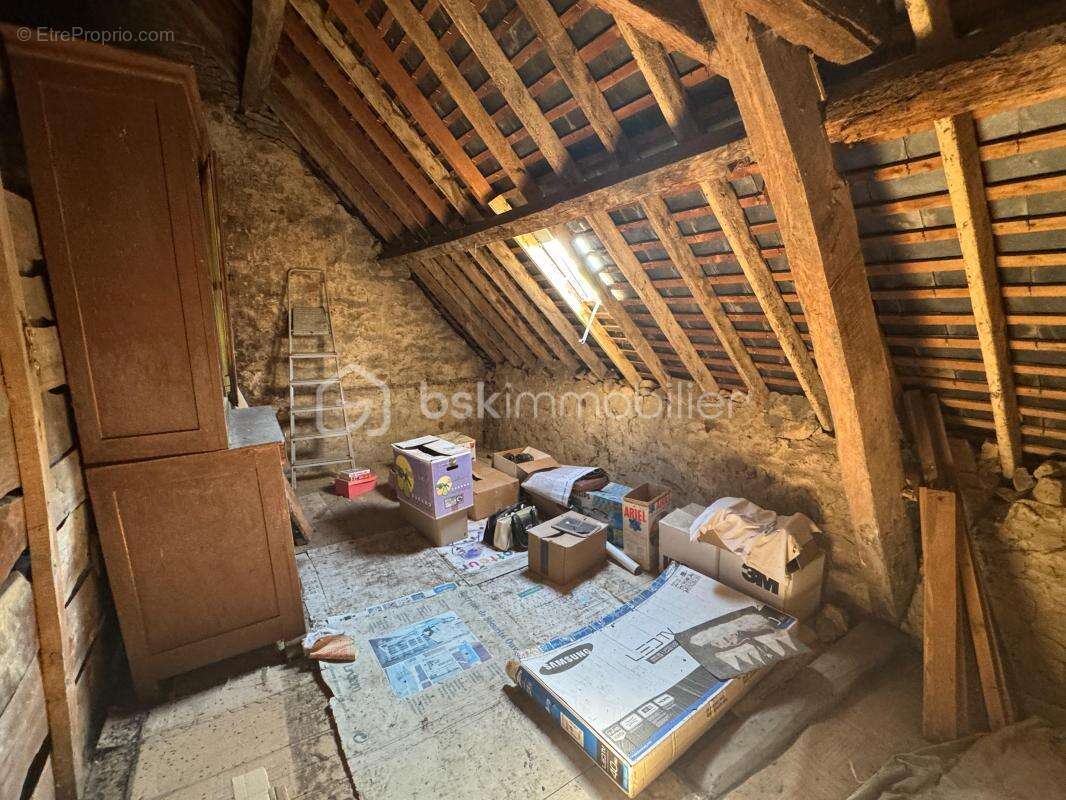 Maison à LE BOURGNEUF-LA-FORET