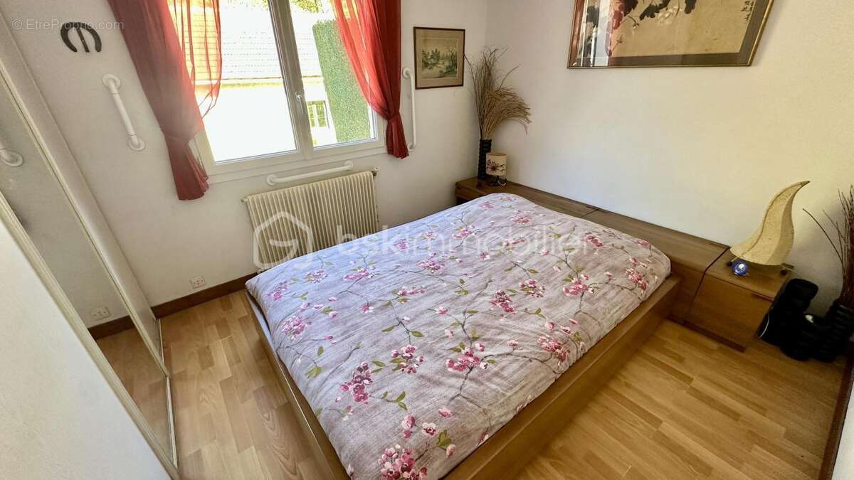 Maison à LA BOISSIERE-ECOLE