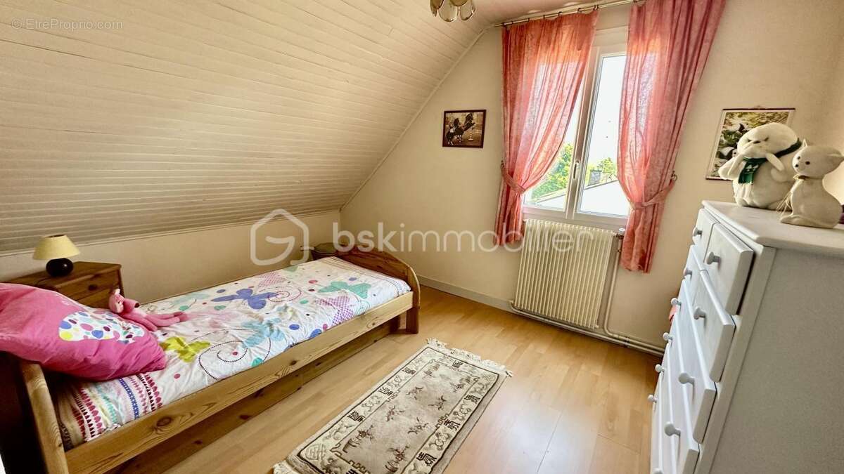 Maison à LA BOISSIERE-ECOLE