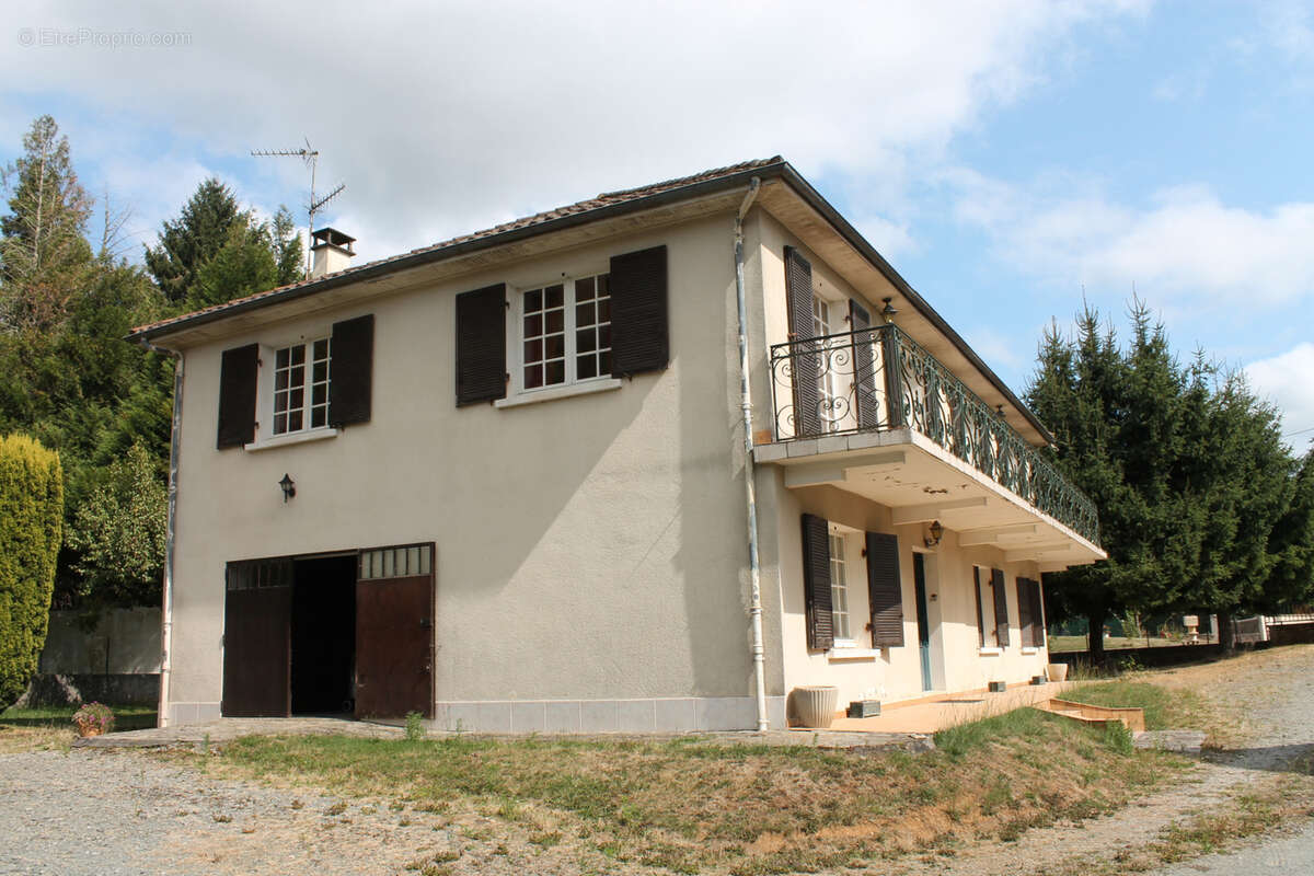 Maison à THIVIERS