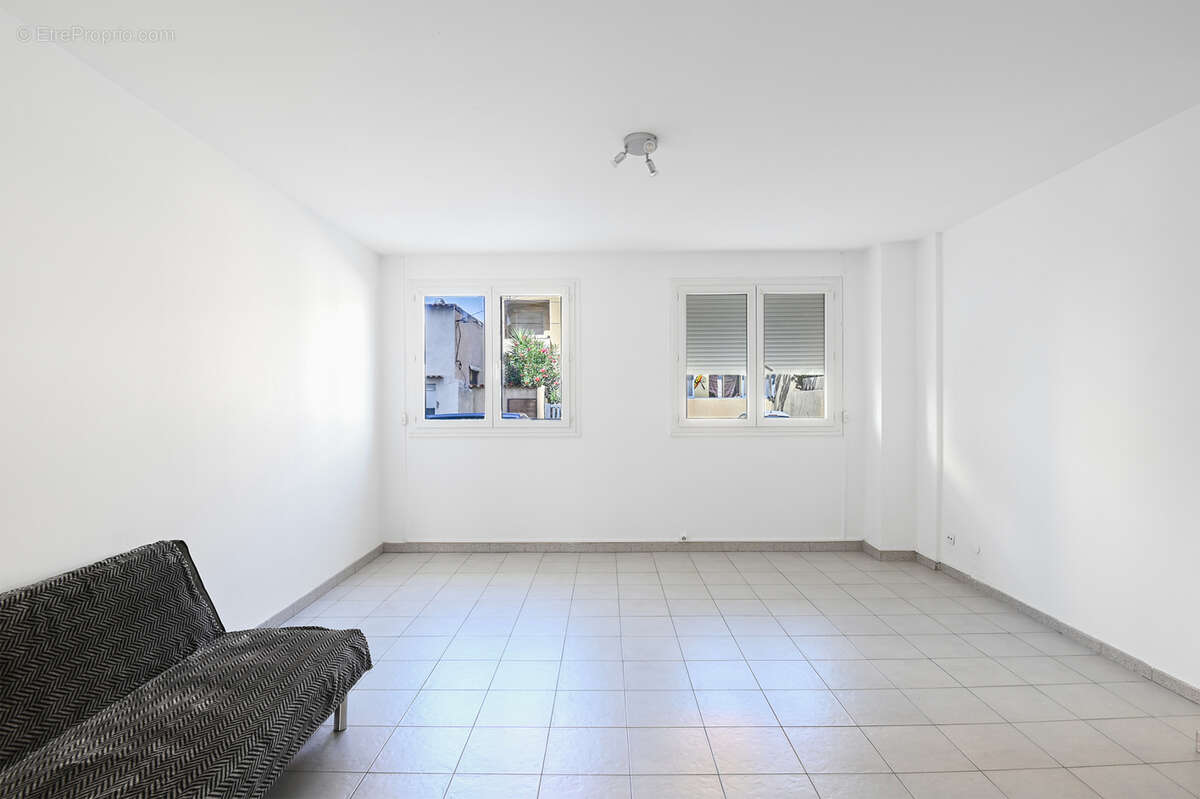 Appartement à MARSEILLE-8E