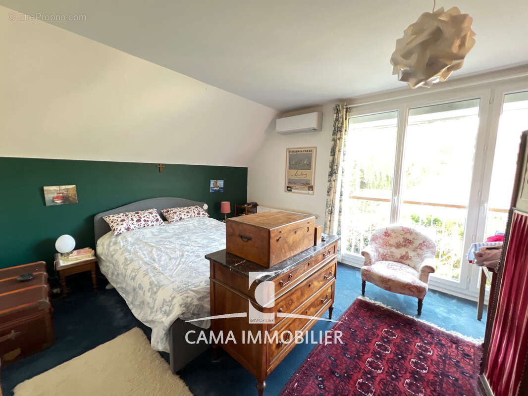 Maison à LES LOGES-EN-JOSAS