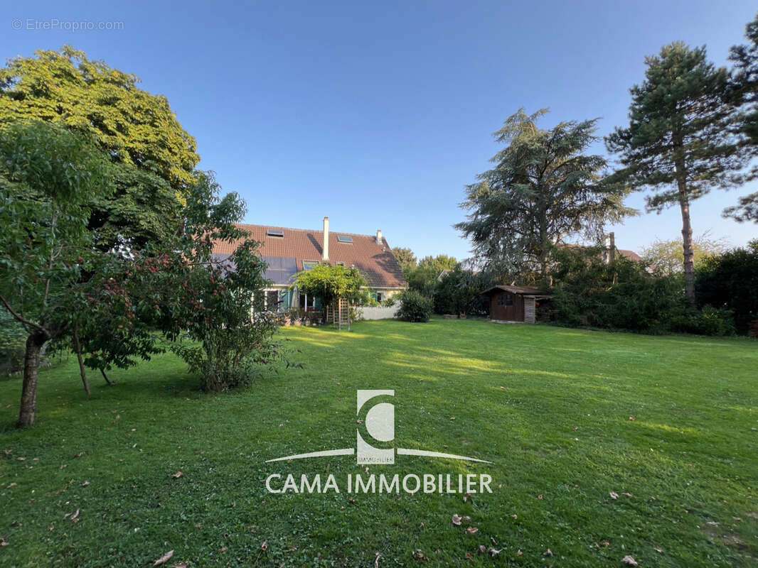 Maison à LES LOGES-EN-JOSAS