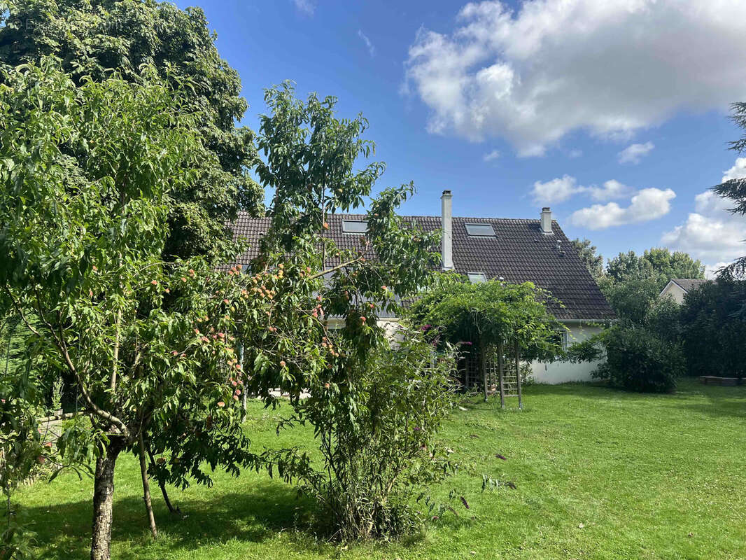 Maison à LES LOGES-EN-JOSAS