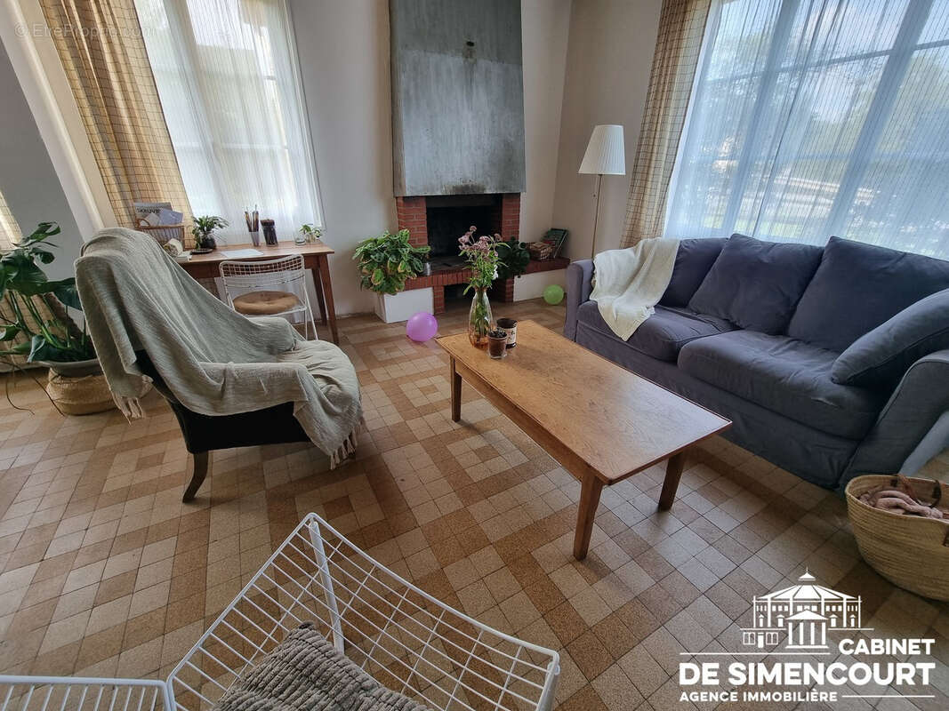 Maison à L&#039;ETOILE