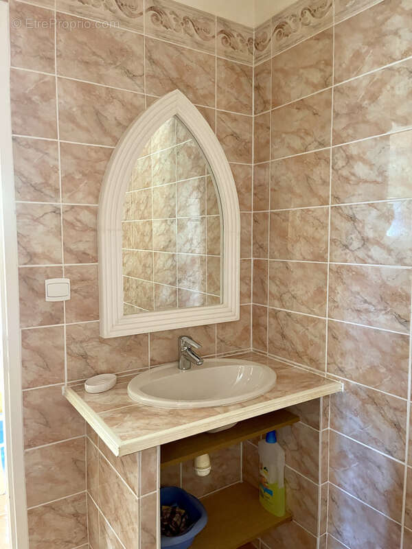 Maison à BESSE-SUR-ISSOLE