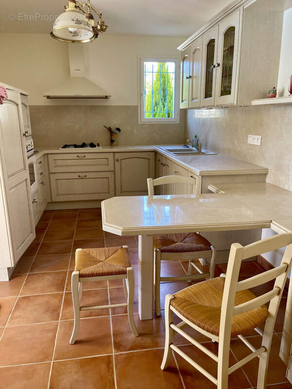 Maison à BESSE-SUR-ISSOLE