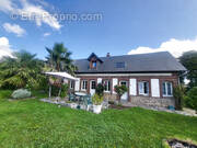 Maison à BEC-DE-MORTAGNE