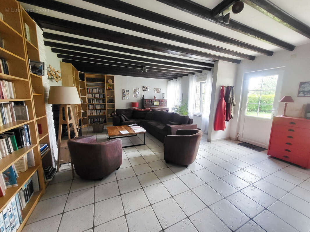 Maison à BEC-DE-MORTAGNE