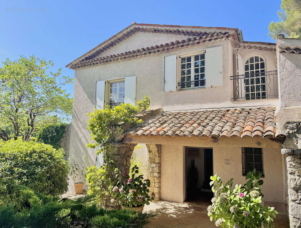 Maison à SPERACEDES