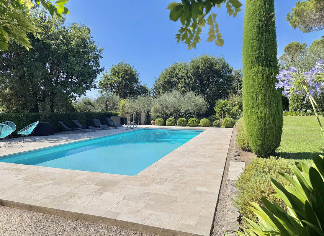 Maison à SPERACEDES