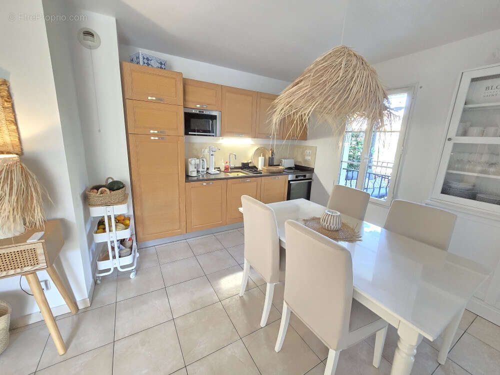 Appartement à LA CROIX-VALMER