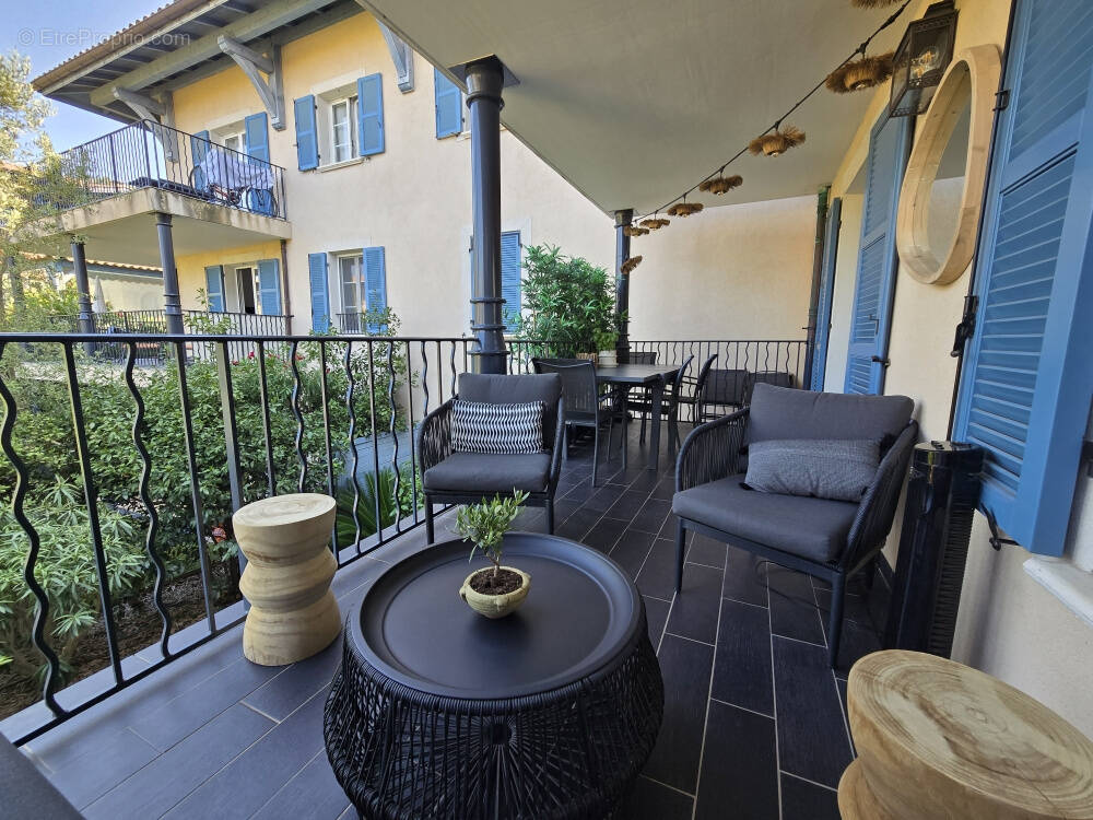 Appartement à LA CROIX-VALMER