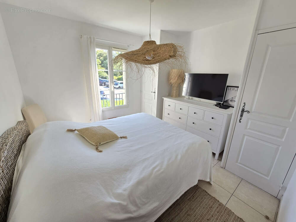 Appartement à LA CROIX-VALMER