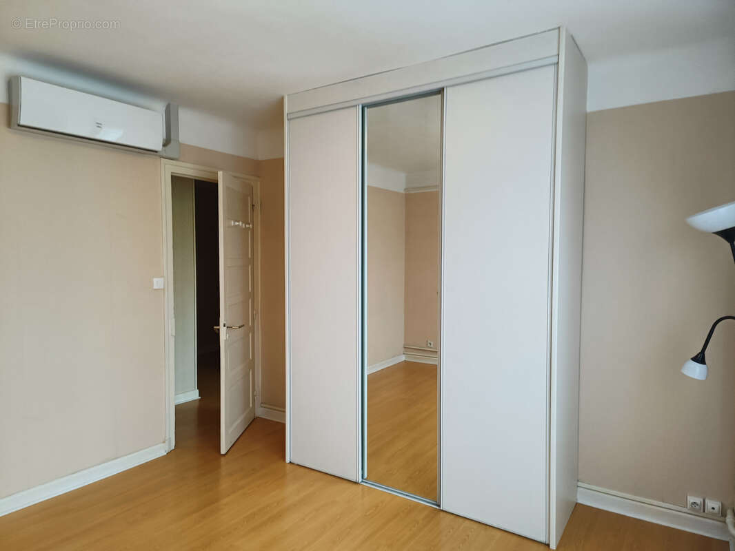 Appartement à LE PEAGE-DE-ROUSSILLON