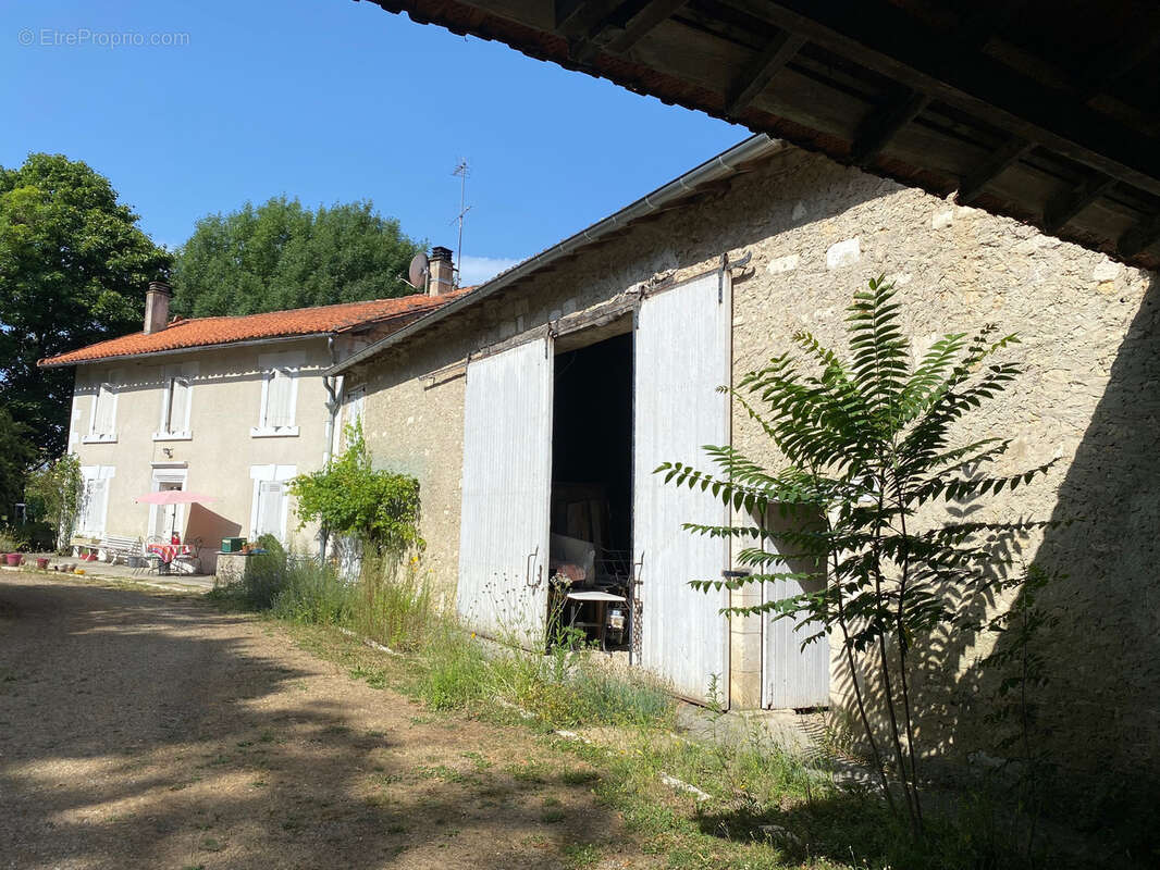 Maison à VERTEILLAC
