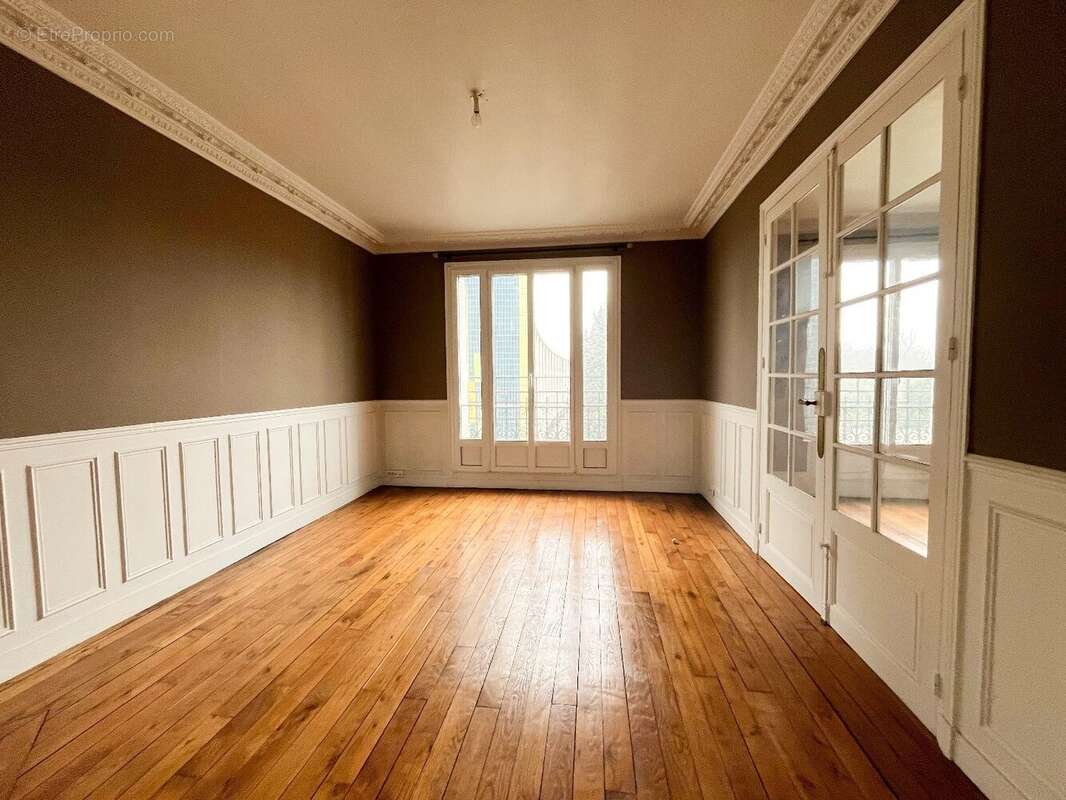 Appartement à LE RAINCY