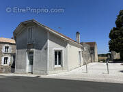 Maison à SAINT-SULPICE-D&#039;ARNOULT