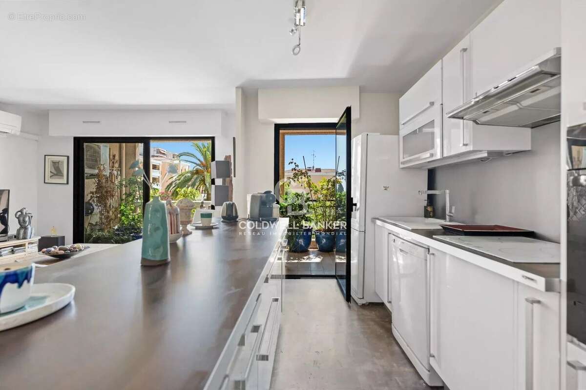 Appartement à LE CANNET