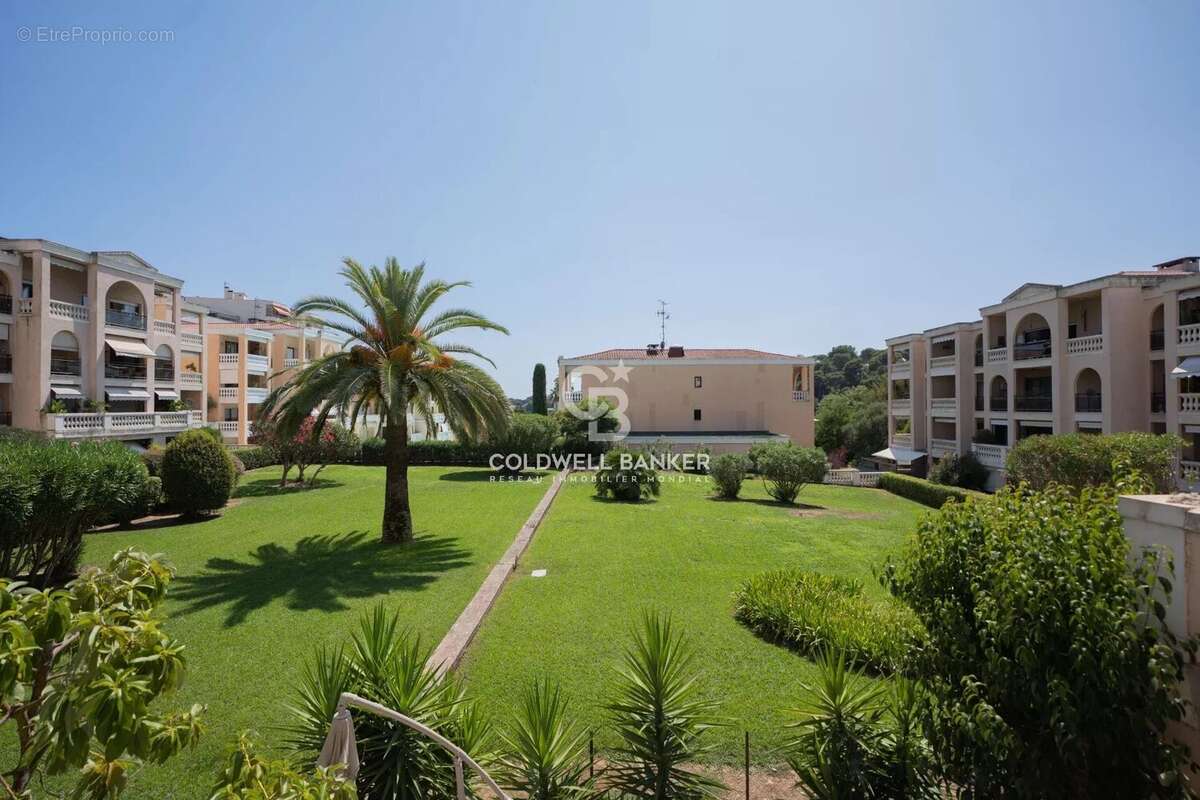 Appartement à LE CANNET