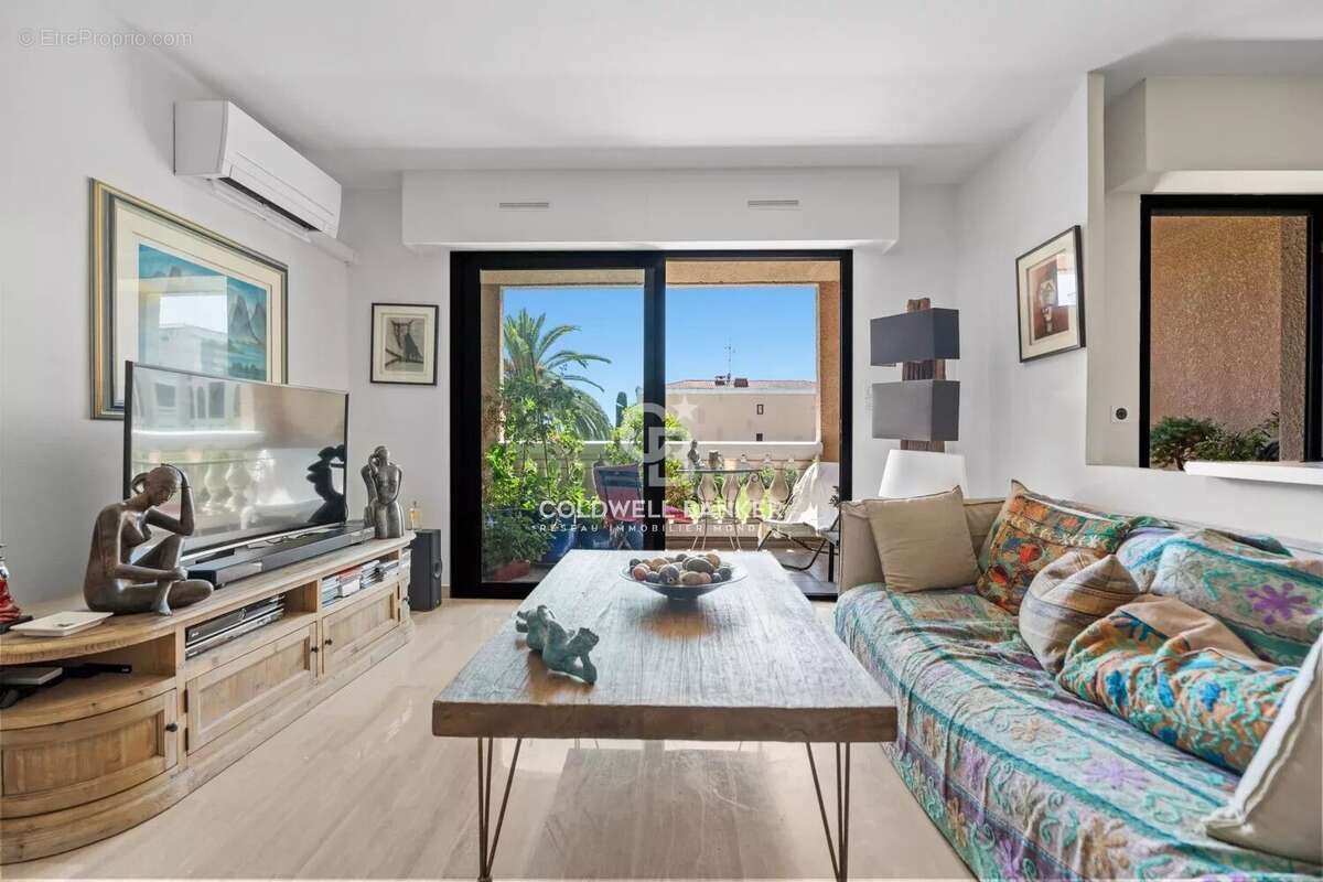 Appartement à LE CANNET