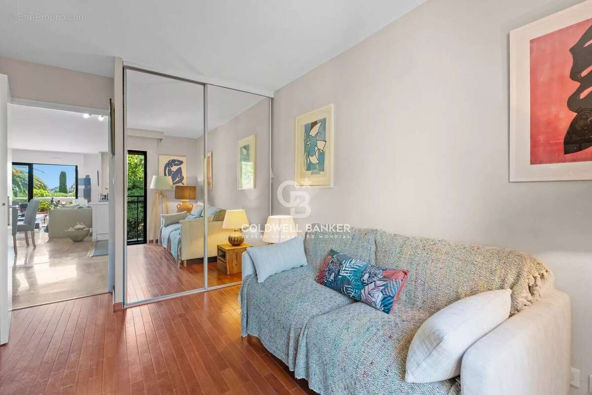 Appartement à LE CANNET