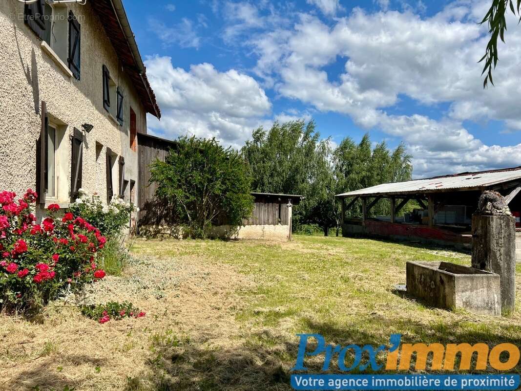 Maison à SAINT-HILAIRE-DE-LA-COTE