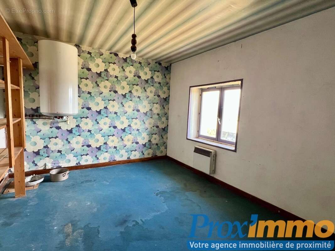 Maison à SAINT-HILAIRE-DE-LA-COTE