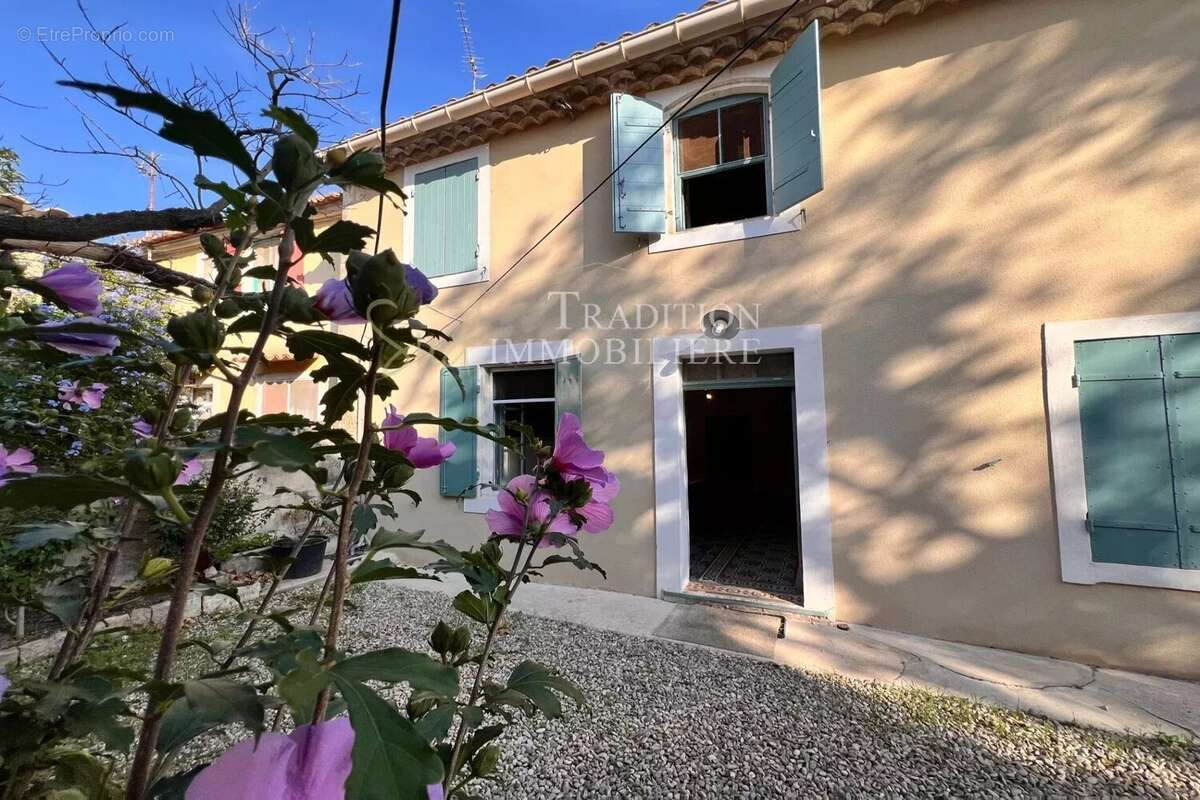 Appartement à MAUSSANE-LES-ALPILLES