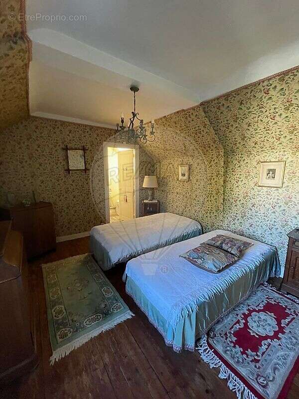 Maison à SAINT-HONORE-LES-BAINS