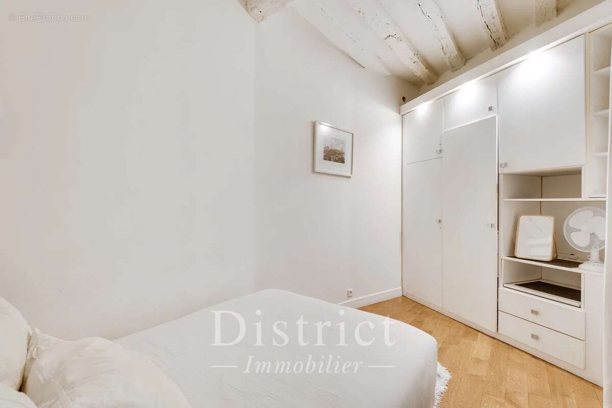 Appartement à PARIS-5E