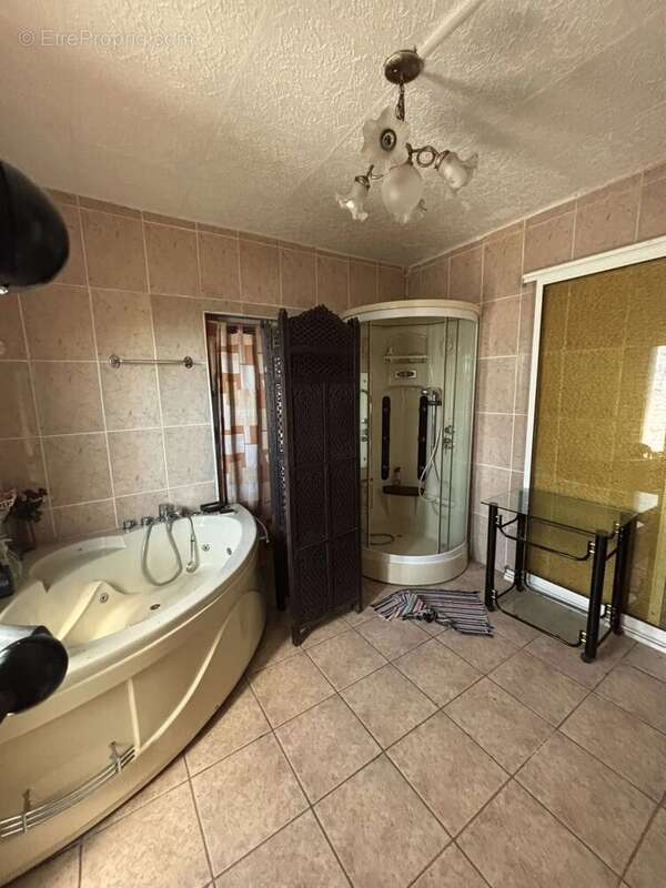 Maison à SAINT-DENIS