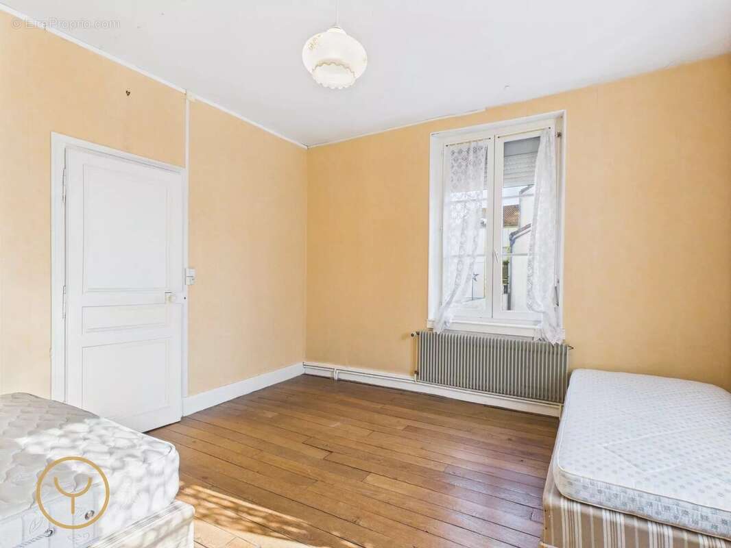 Maison à ROMILLY-SUR-SEINE