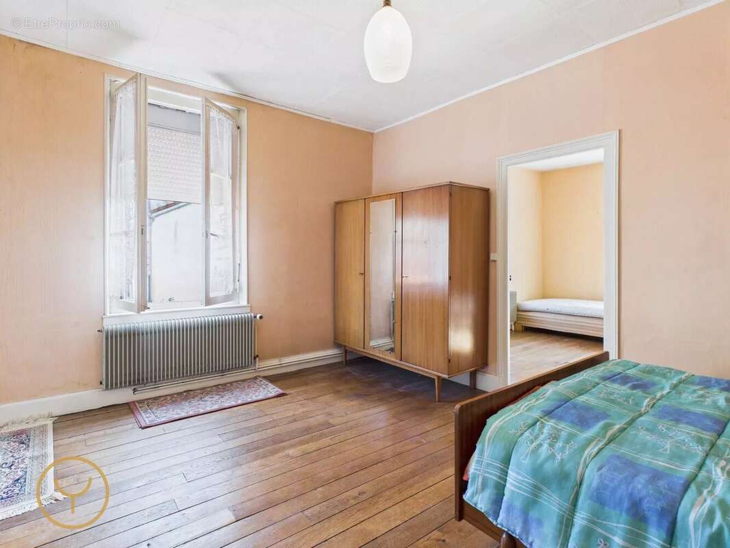 Maison à ROMILLY-SUR-SEINE