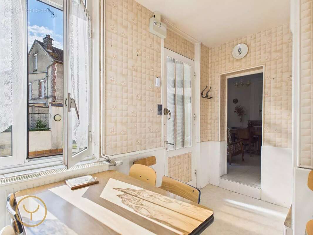 Maison à ROMILLY-SUR-SEINE