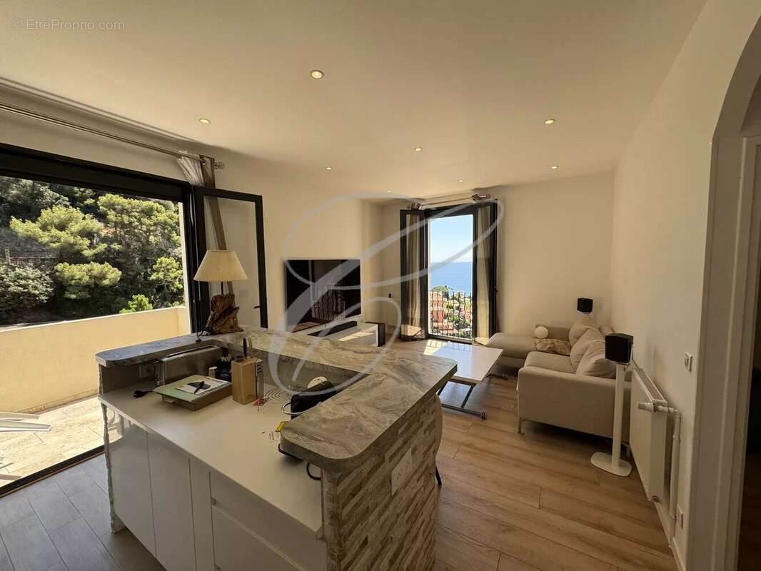 Appartement à ROQUEBRUNE-CAP-MARTIN
