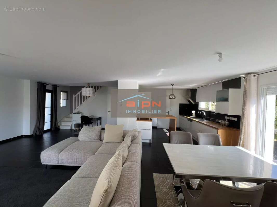 Maison à CAUDEBEC-LES-ELBEUF