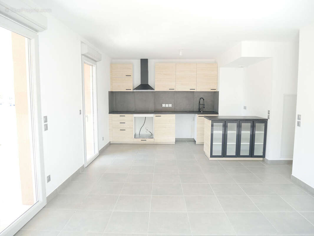 Appartement à VENELLES