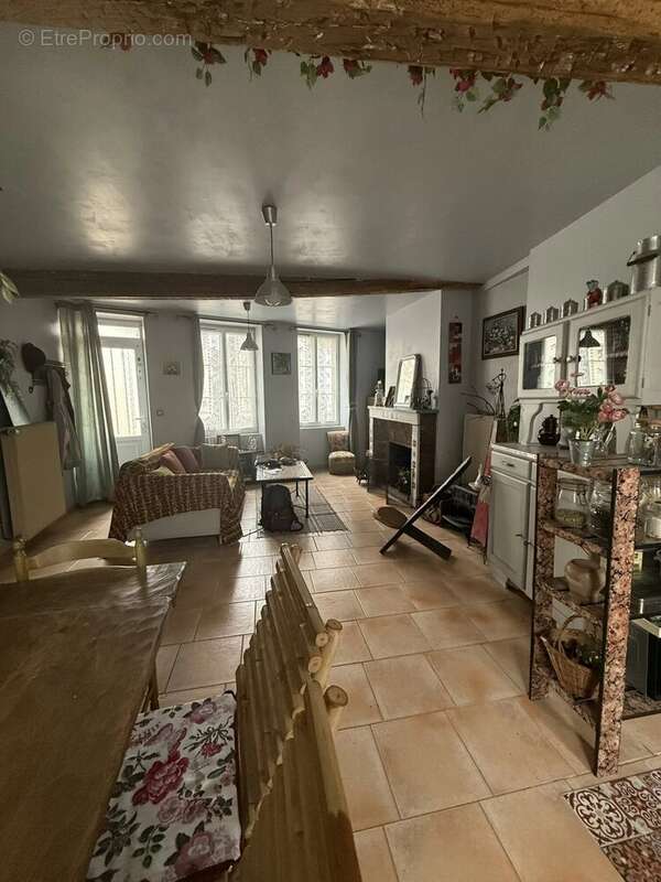 Maison à BRIENON-SUR-ARMANCON